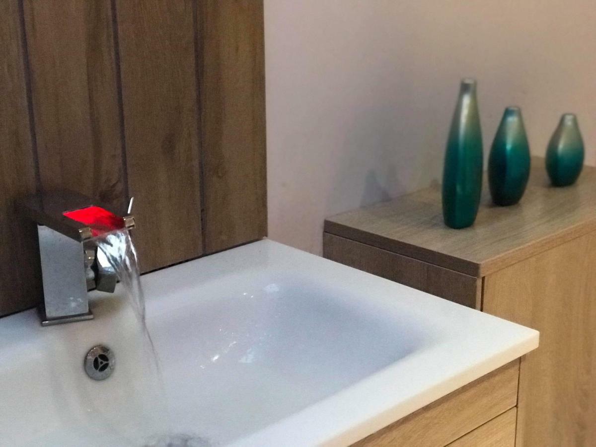 Vollie House With Hot Tub, Sauna & Log Burner Penpont エクステリア 写真