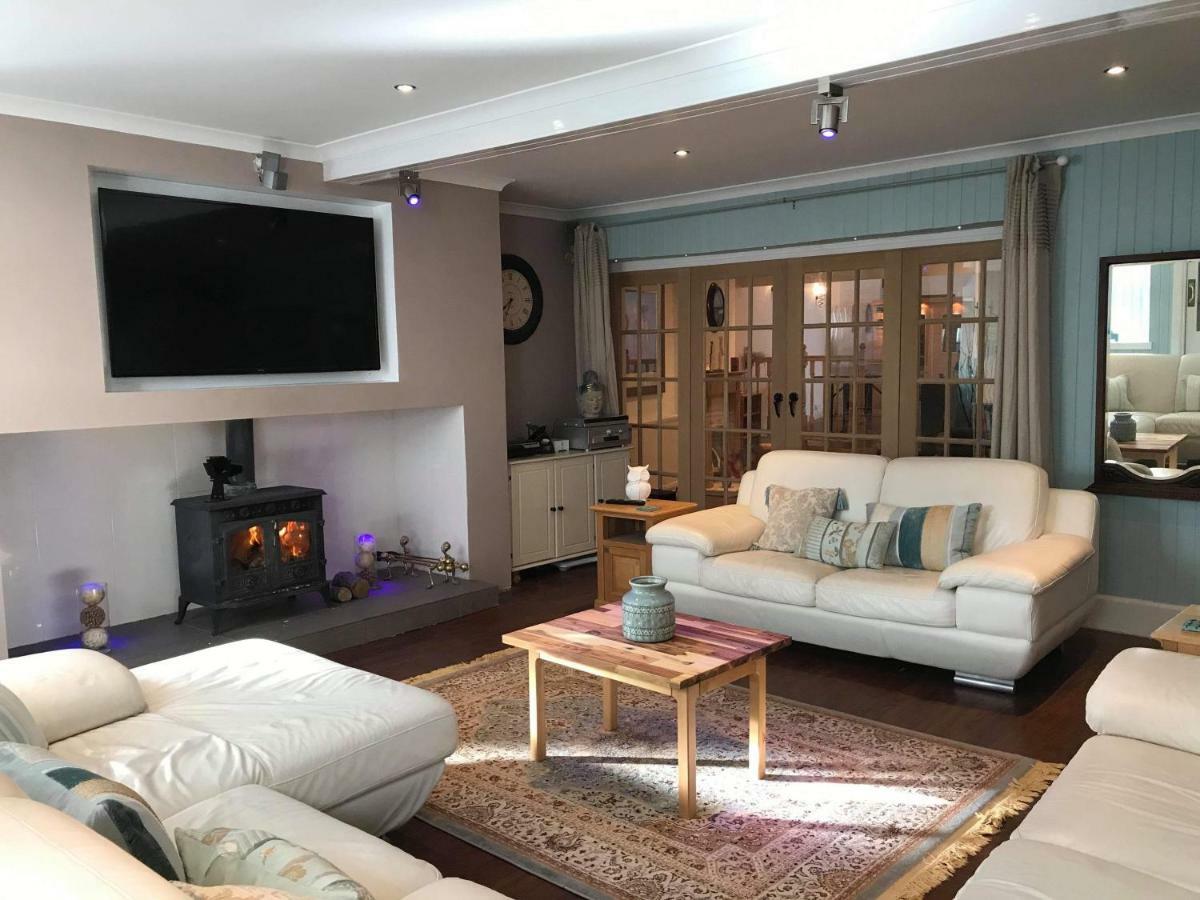 Vollie House With Hot Tub, Sauna & Log Burner Penpont エクステリア 写真